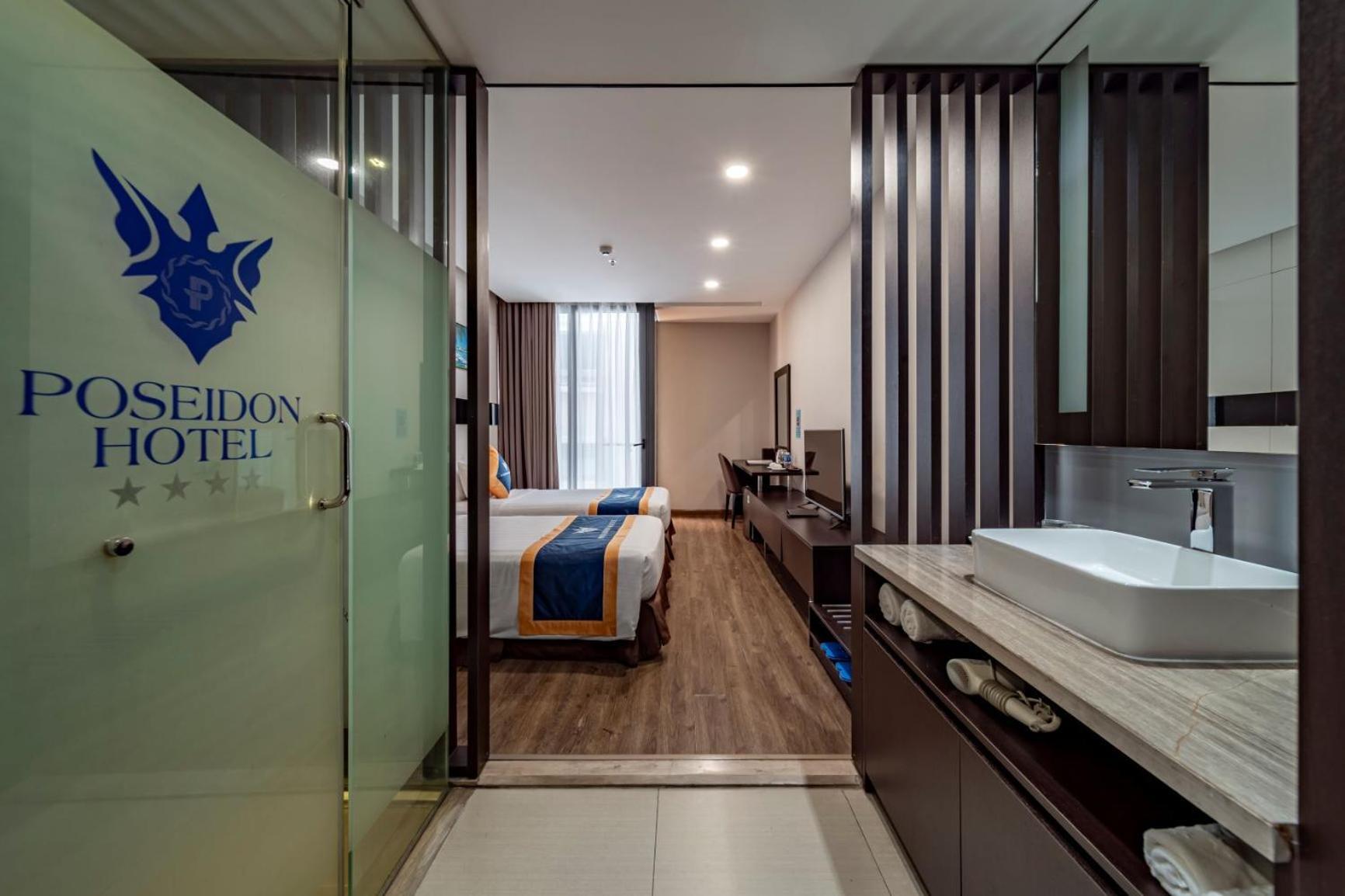 Poseidon Отель 4*